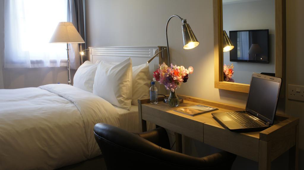 Abergavenny Hotel Bagian luar foto