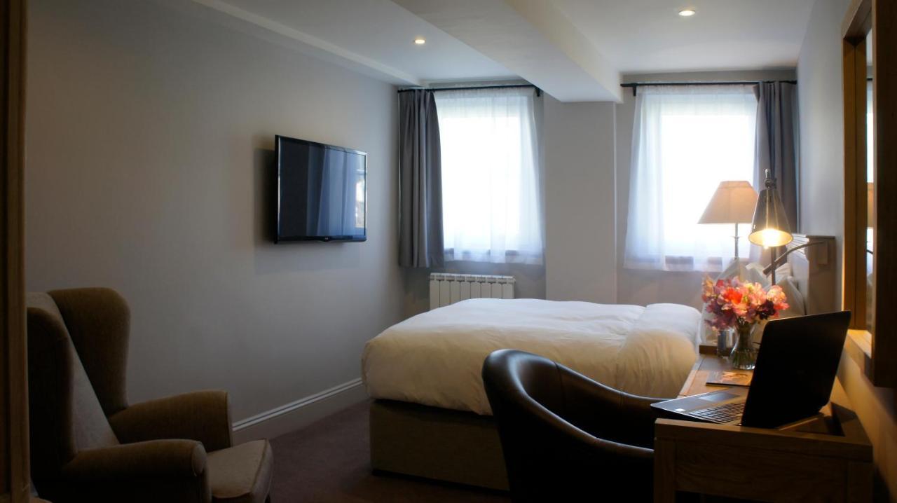 Abergavenny Hotel Bagian luar foto